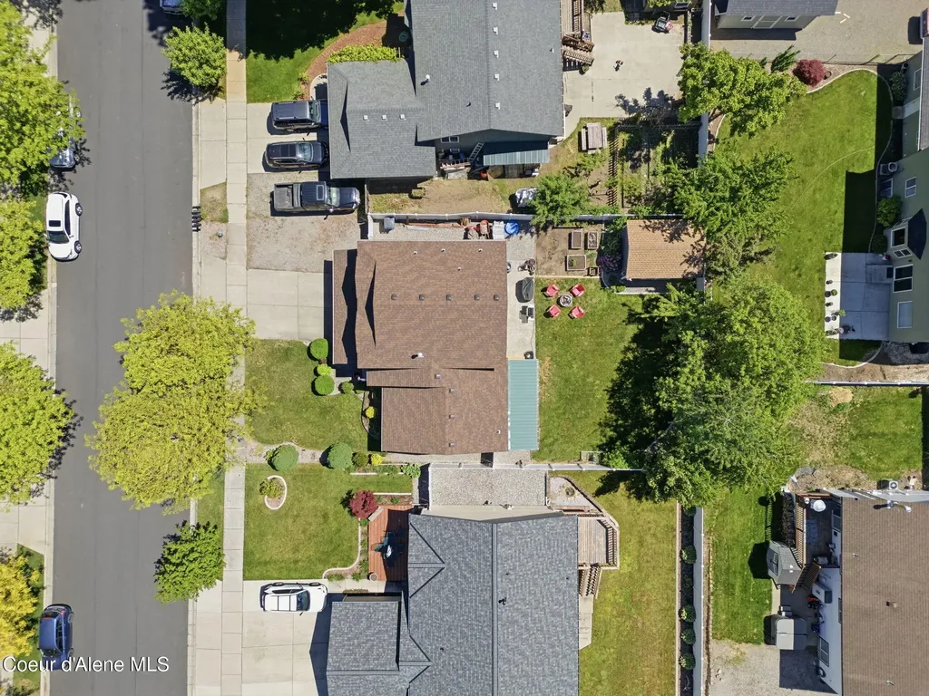 5268 E Woodland Drive Post Falls ID 83854