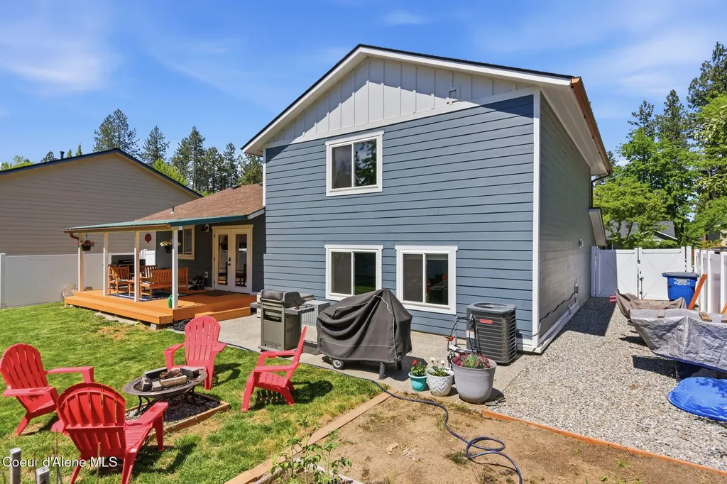 5268 E Woodland Drive Post Falls ID 83854