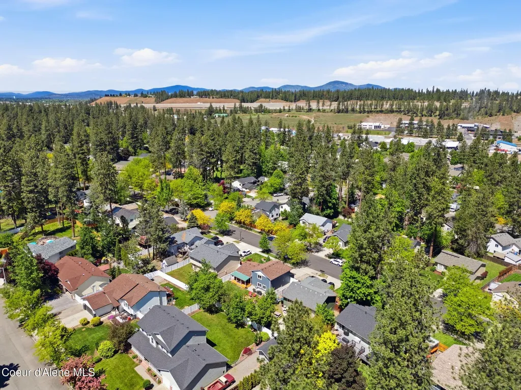 5268 E Woodland Drive Post Falls ID 83854