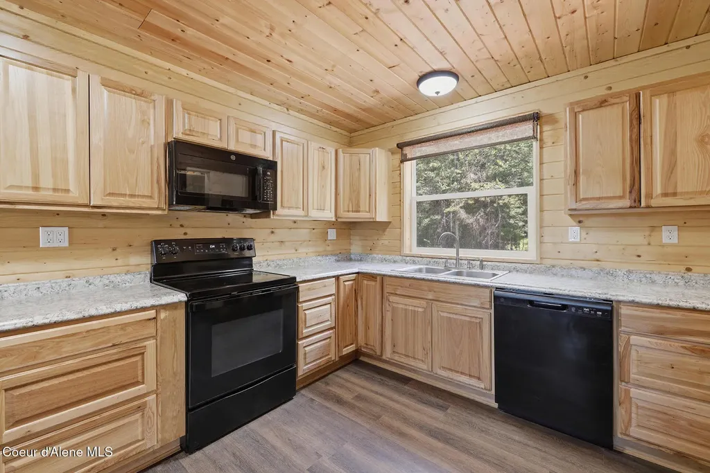 112 Lockout Lane Fernwood ID 83830