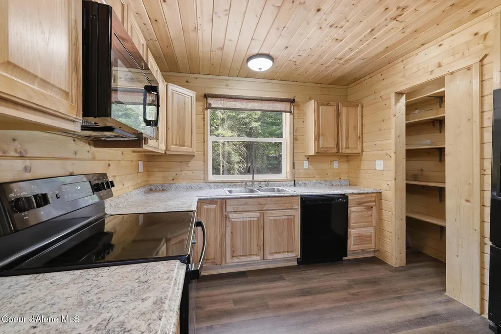 112 Lockout Lane Fernwood ID 83830