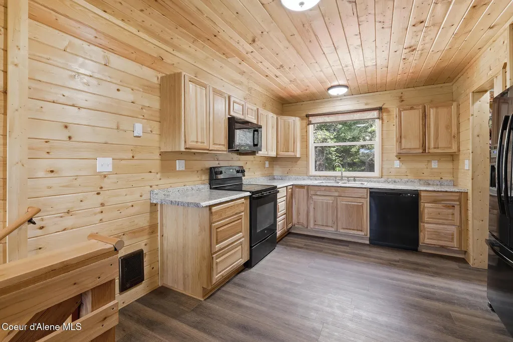 112 Lockout Lane Fernwood ID 83830