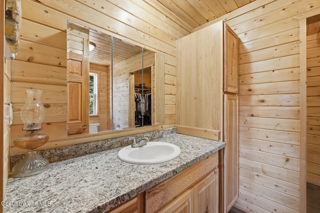 112 Lockout Lane Fernwood ID 83830