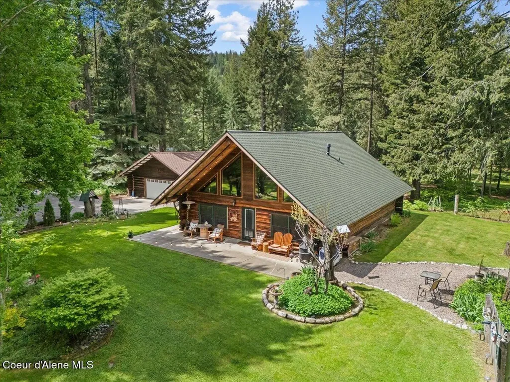 1639 W Hillsdale Road Athol ID 83801