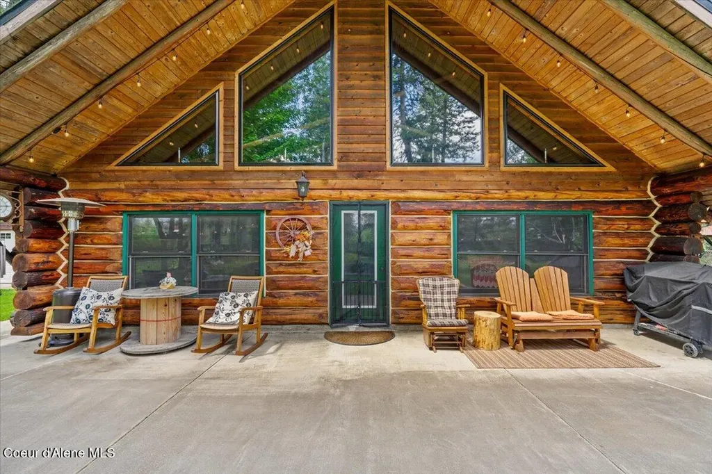 1639 W Hillsdale Road Athol ID 83801