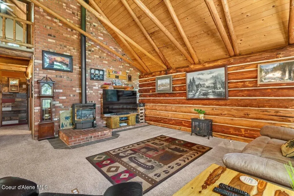 1639 W Hillsdale Road Athol ID 83801