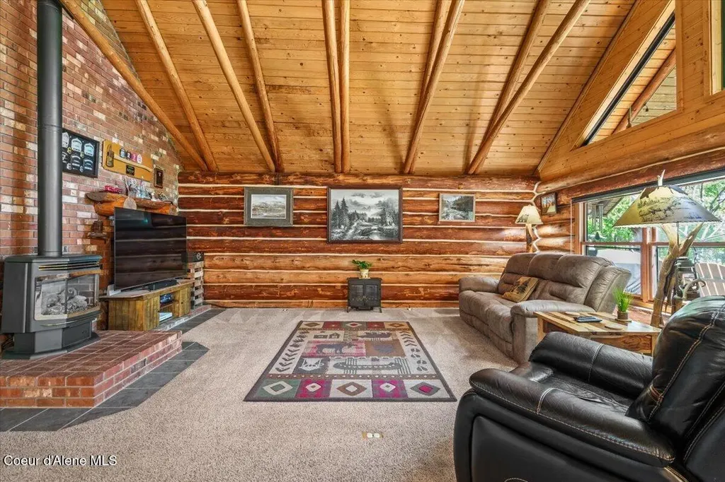 1639 W Hillsdale Road Athol ID 83801