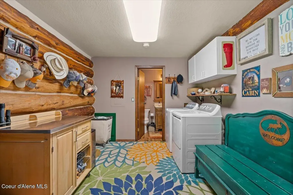 1639 W Hillsdale Road Athol ID 83801