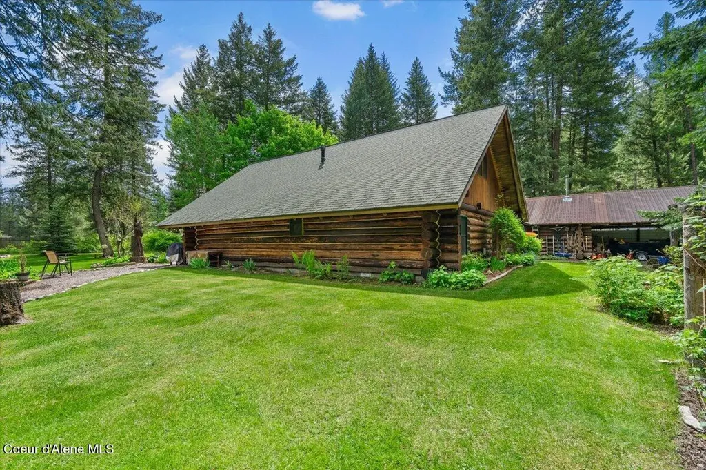 1639 W Hillsdale Road Athol ID 83801