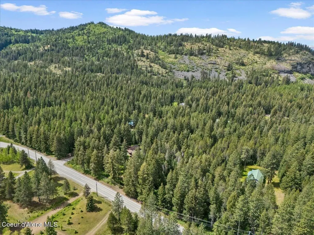 1639 W Hillsdale Road Athol ID 83801