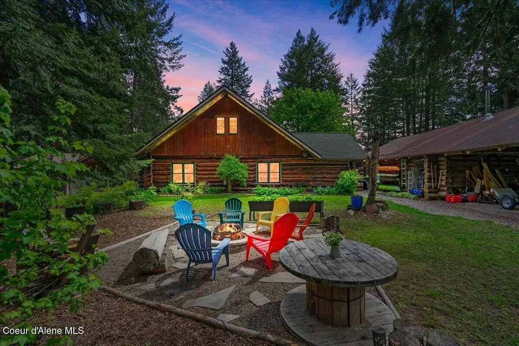 1639 W Hillsdale Road Athol ID 83801