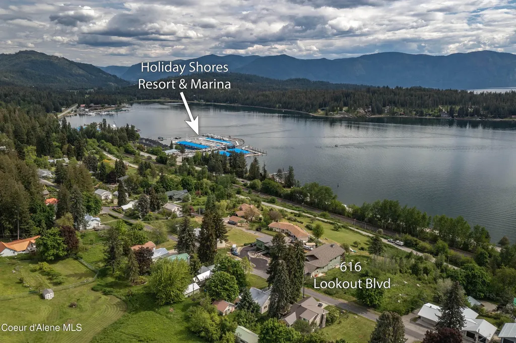 616 Lookout Boulevard Hope ID 83836