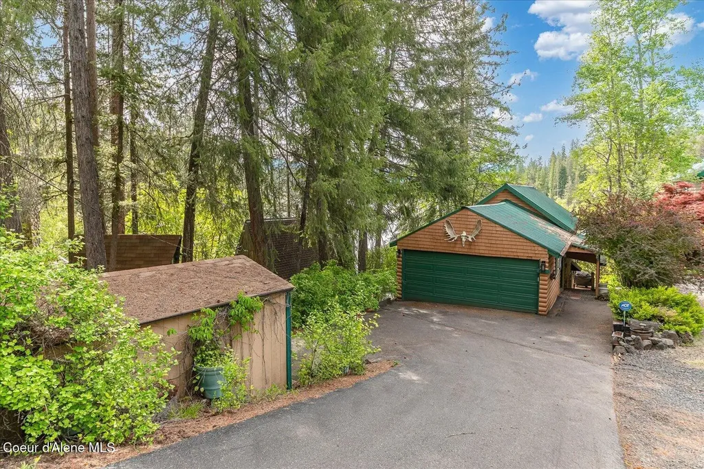 35003 E Hayden Lake Road Hayden ID 83835