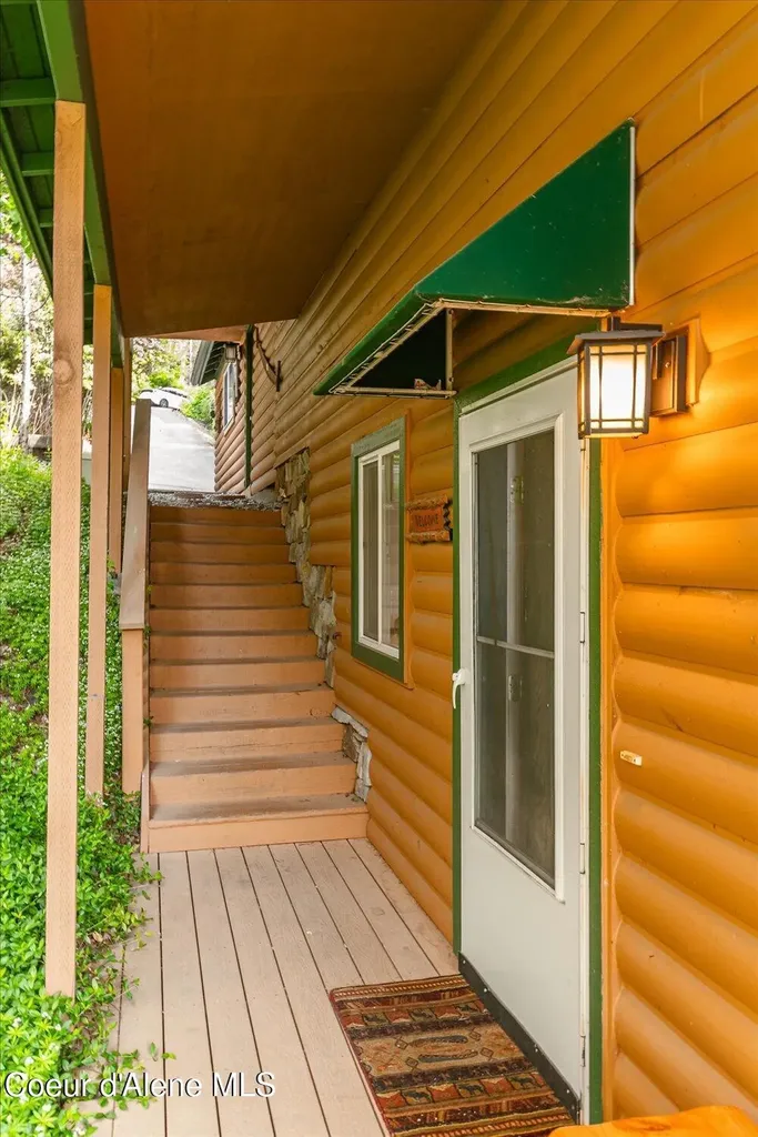 35003 E Hayden Lake Road Hayden ID 83835