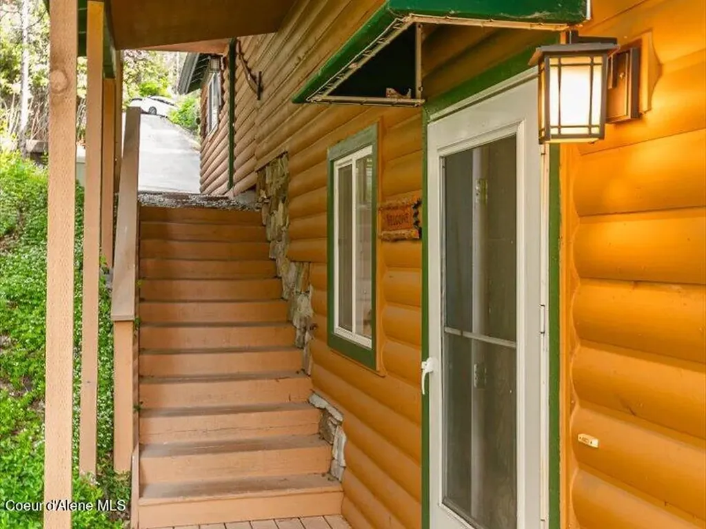35003 E Hayden Lake Road Hayden ID 83835