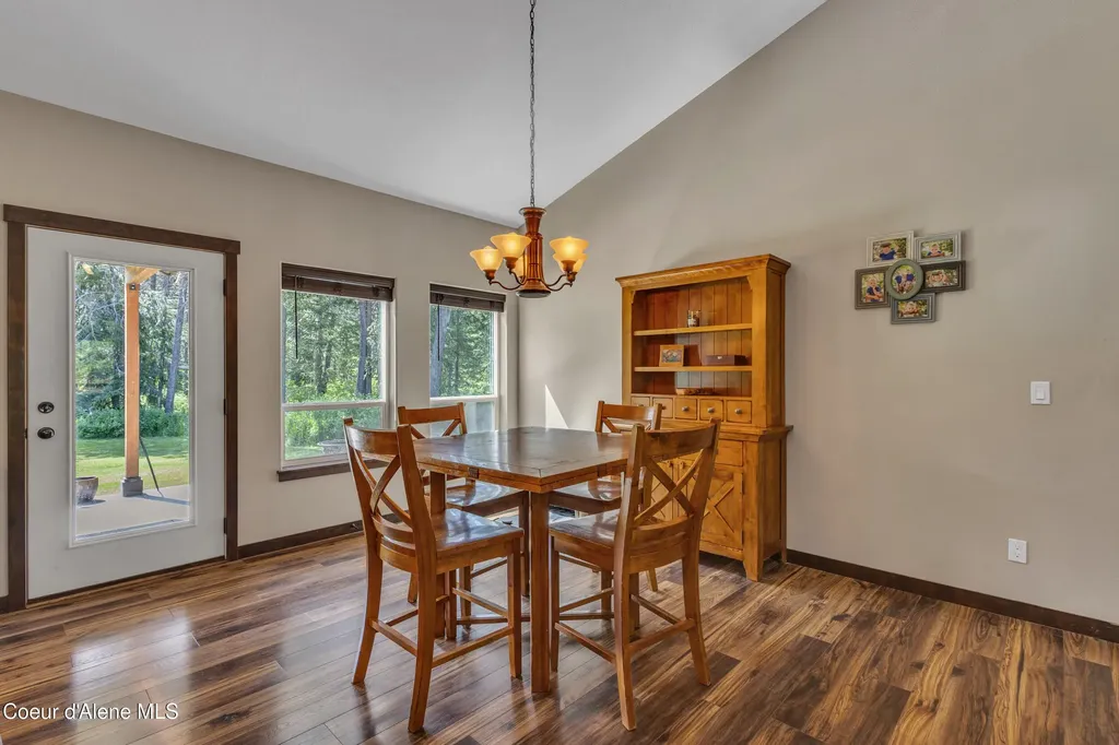2130 E Bellamy Road Athol ID 83801
