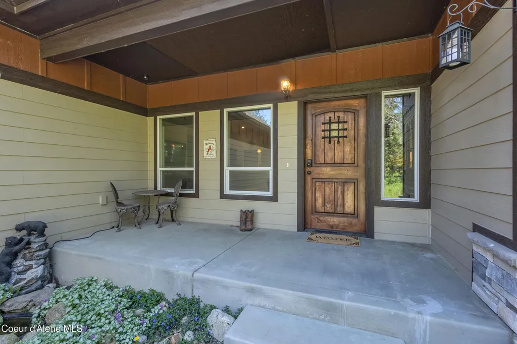 2130 E Bellamy Road Athol ID 83801