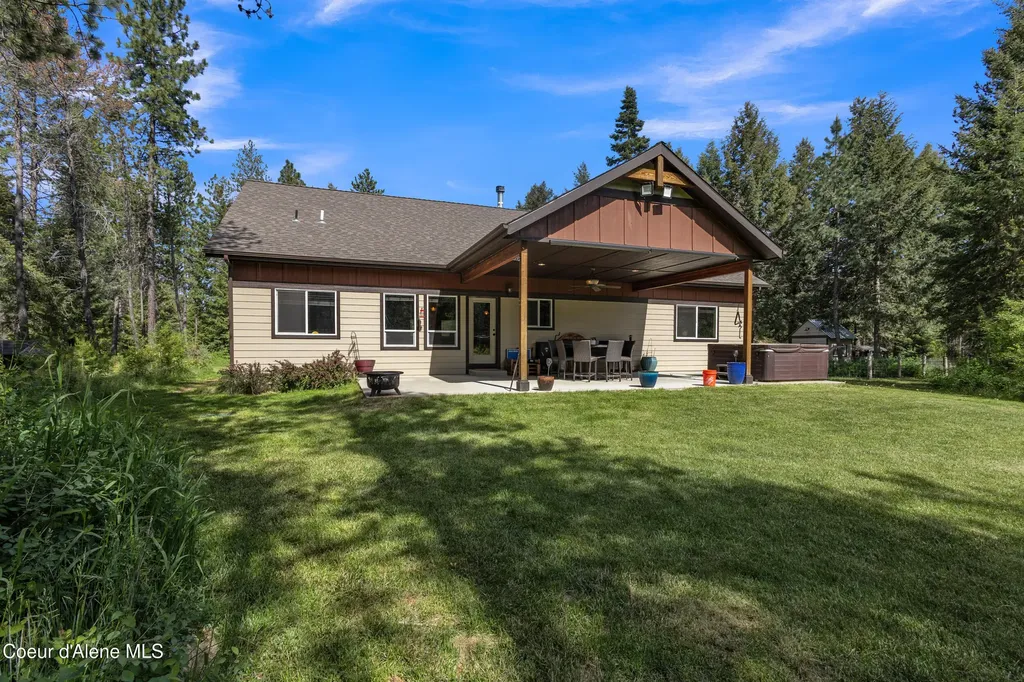 2130 E Bellamy Road Athol ID 83801