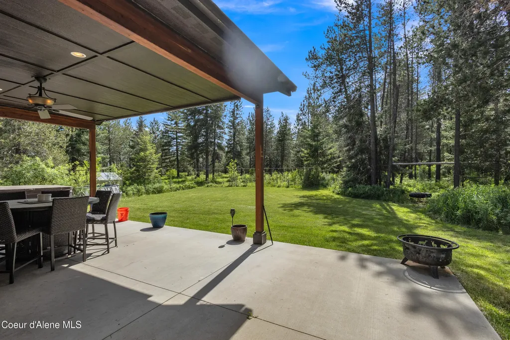 2130 E Bellamy Road Athol ID 83801