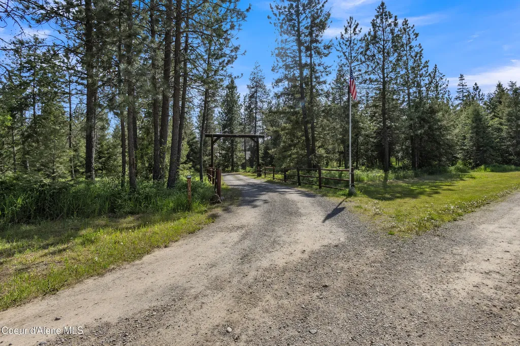 2130 E Bellamy Road Athol ID 83801