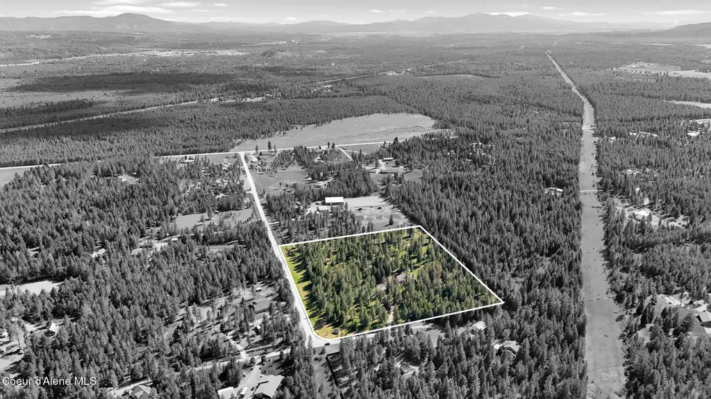 2130 E Bellamy Road Athol ID 83801