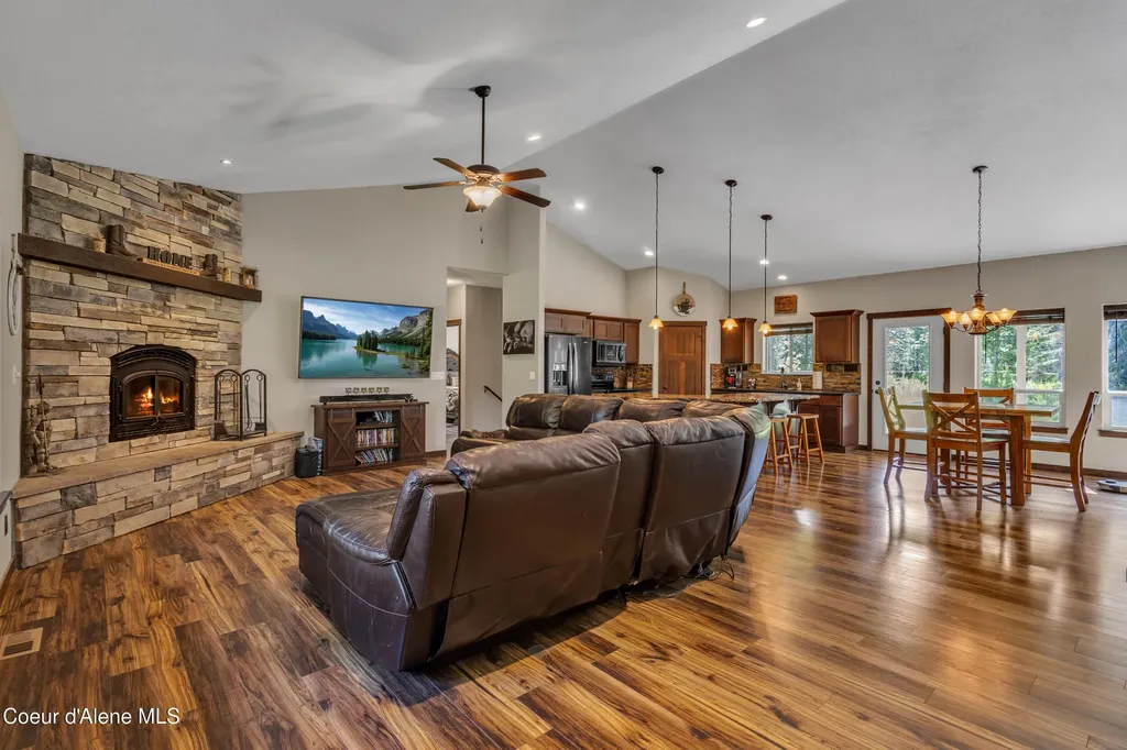 2130 E Bellamy Road Athol ID 83801