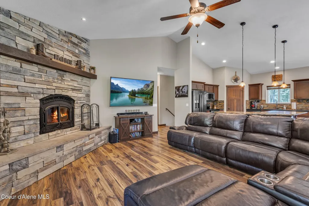 2130 E Bellamy Road Athol ID 83801