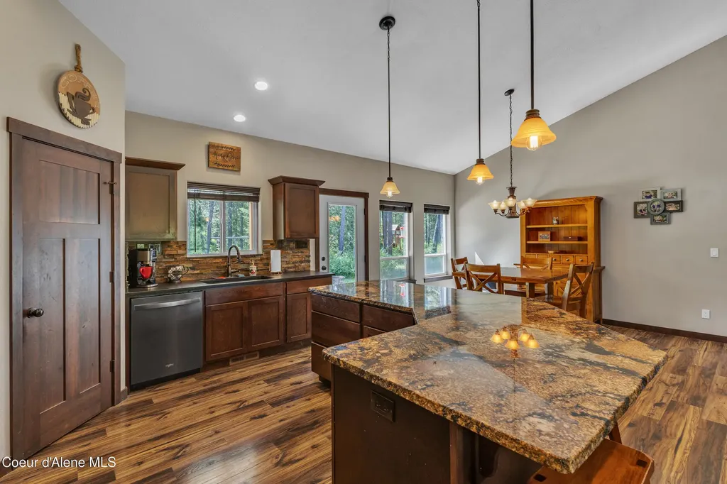 2130 E Bellamy Road Athol ID 83801