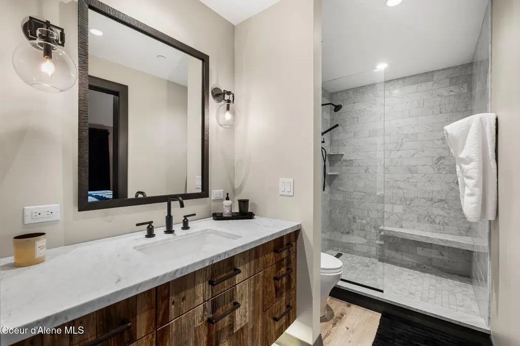 6361 S Cormorant Court Harrison ID 83833