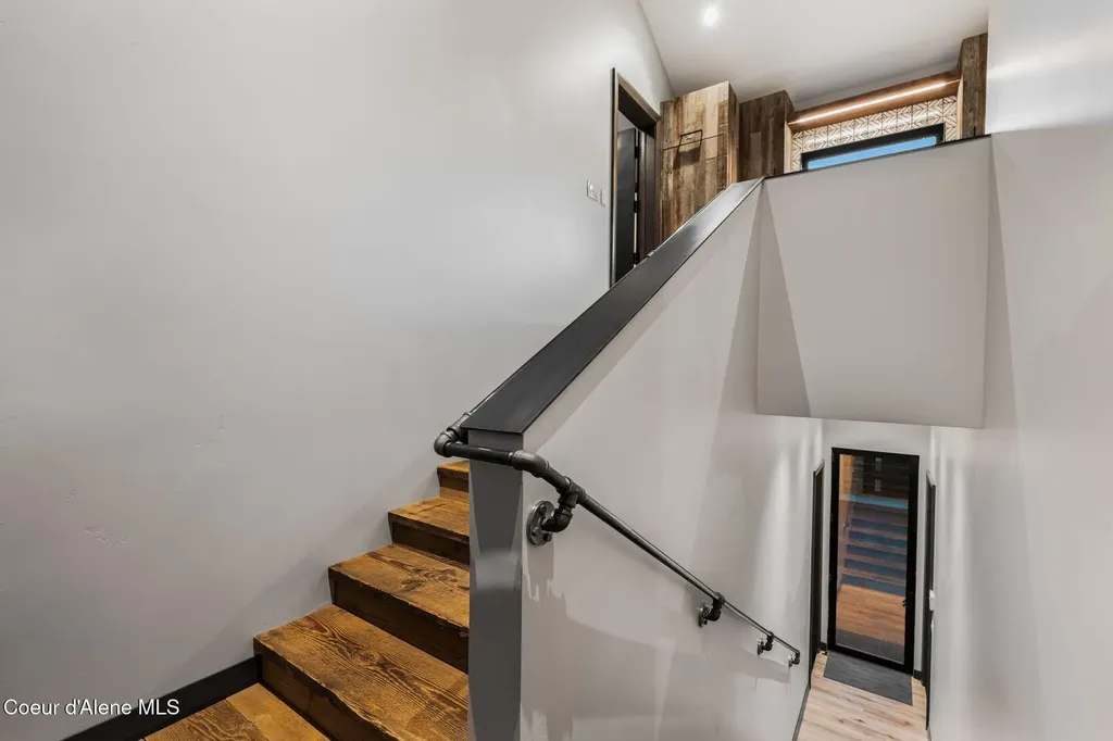 6361 S Cormorant Court Harrison ID 83833