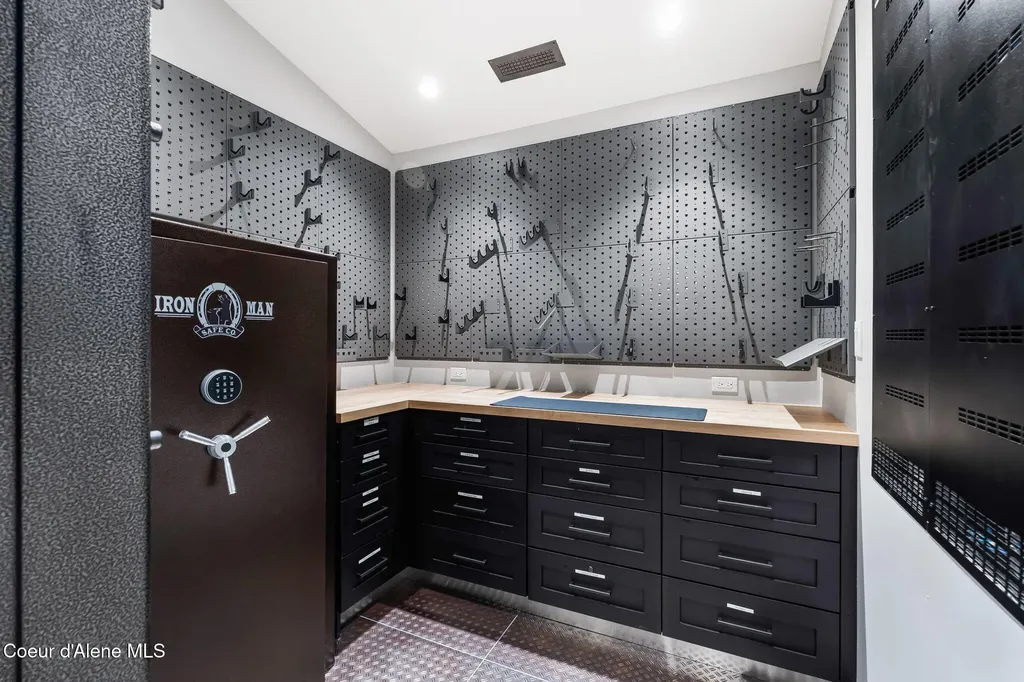 6361 S Cormorant Court Harrison ID 83833