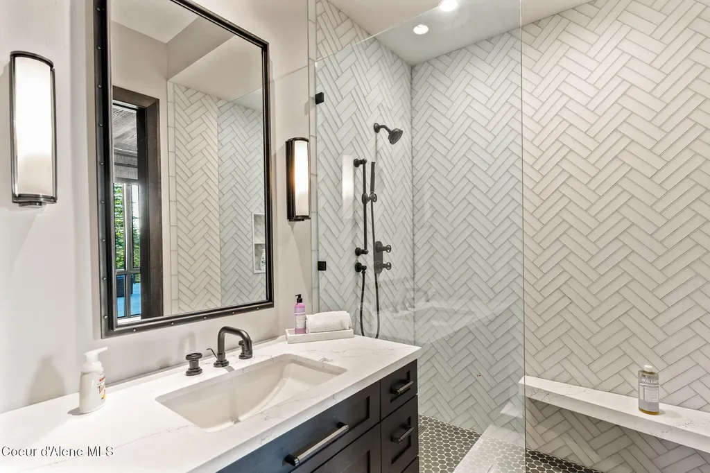 6361 S Cormorant Court Harrison ID 83833