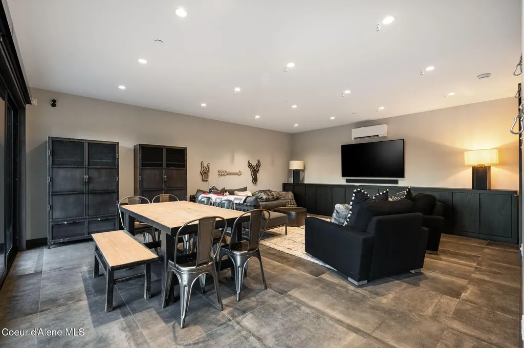6361 S Cormorant Court Harrison ID 83833