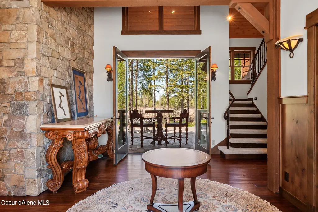 6126 S Gozzer Road Harrison ID 83833