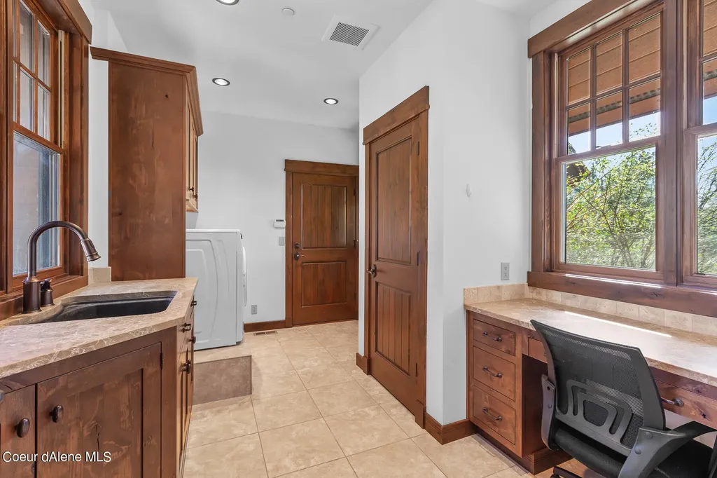 6126 S Gozzer Road Harrison ID 83833