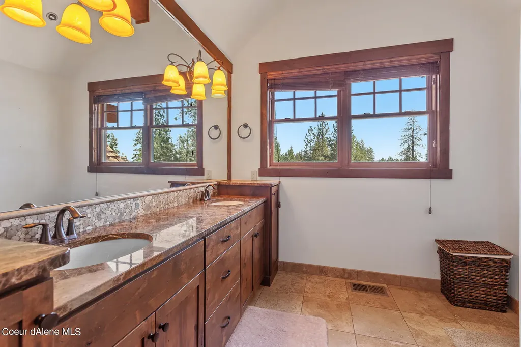 6126 S Gozzer Road Harrison ID 83833
