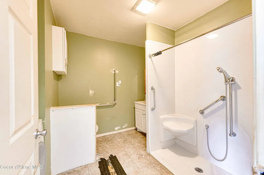 203 W Yellowstone Avenue Silverton ID 83867