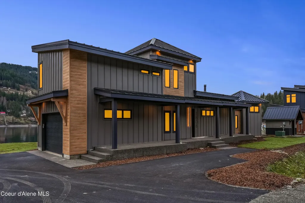 1808 Garfield Bay Road Sagle ID 83860