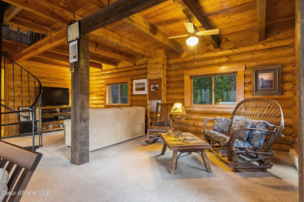 524 Glacier Loop Bayview ID 83803