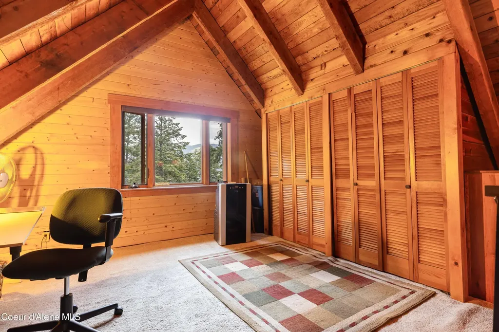 524 Glacier Loop Bayview ID 83803