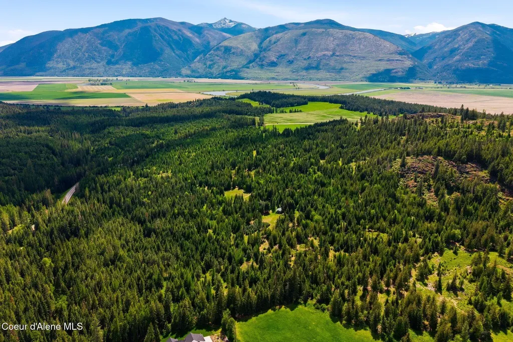 10435 Highway 1 Bonners Ferry ID 83805