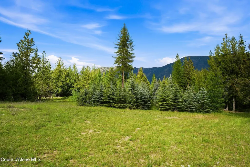 10435 Highway 1 Bonners Ferry ID 83805