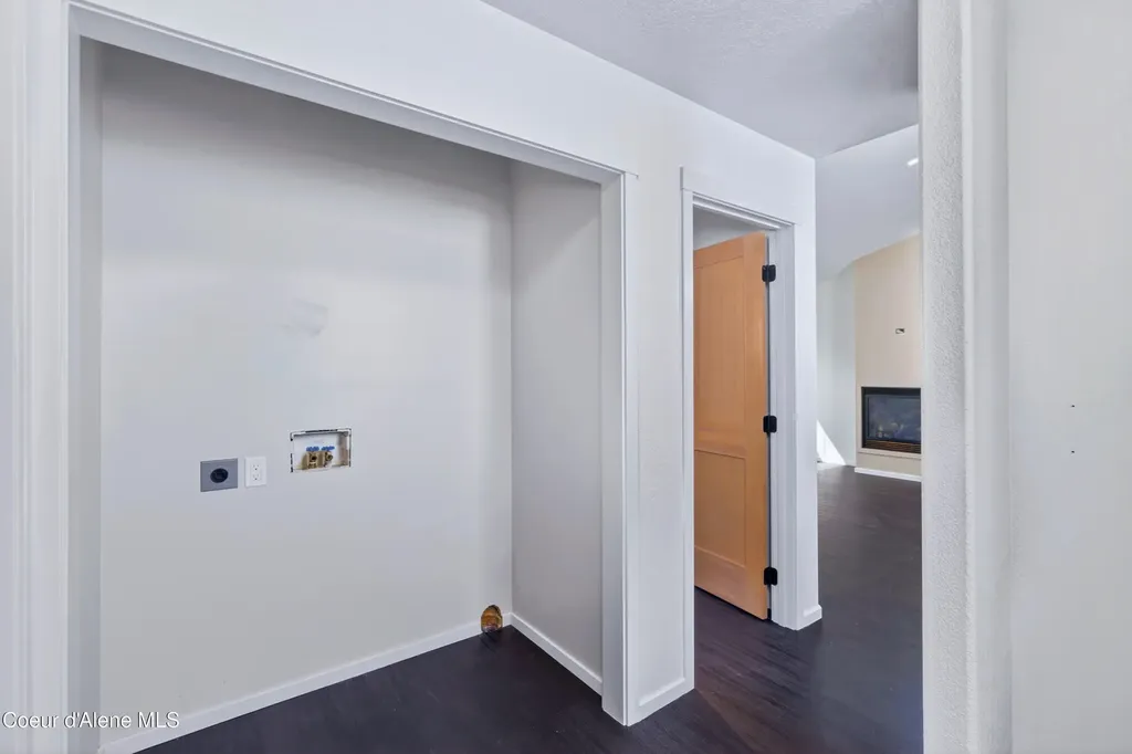 311 S Third Avenue Sandpoint ID 83864