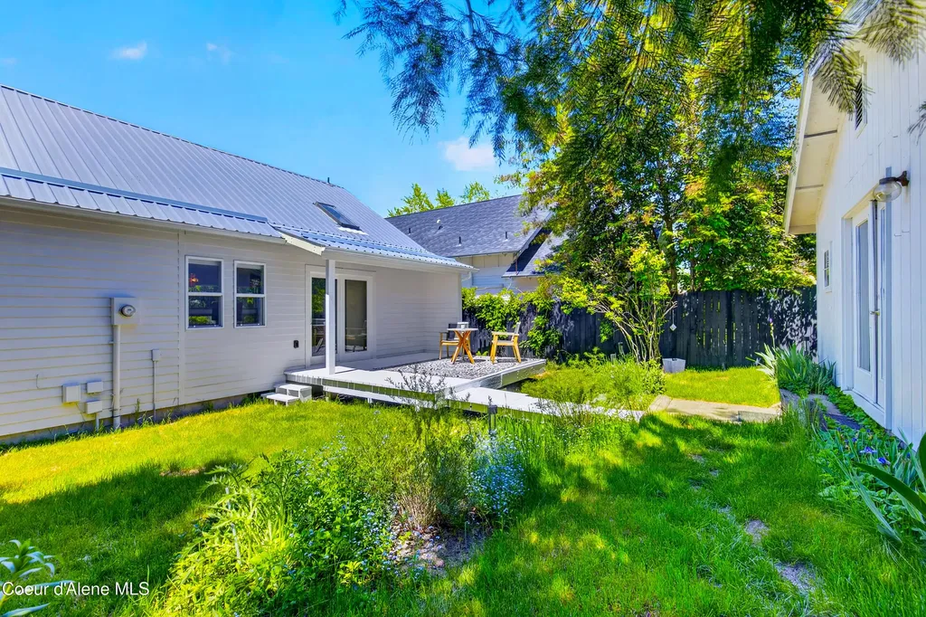 311 S Third Avenue Sandpoint ID 83864