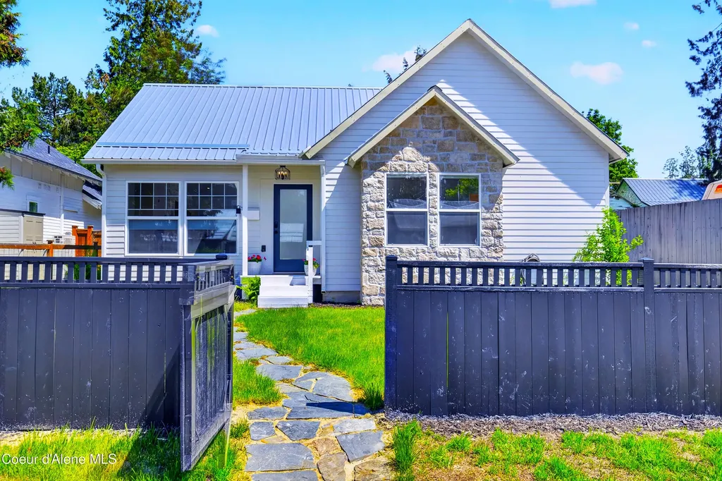 311 S Third Avenue Sandpoint ID 83864