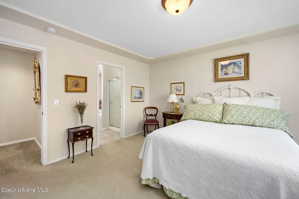 1694 W Cardinal Avenue Hayden ID 83835