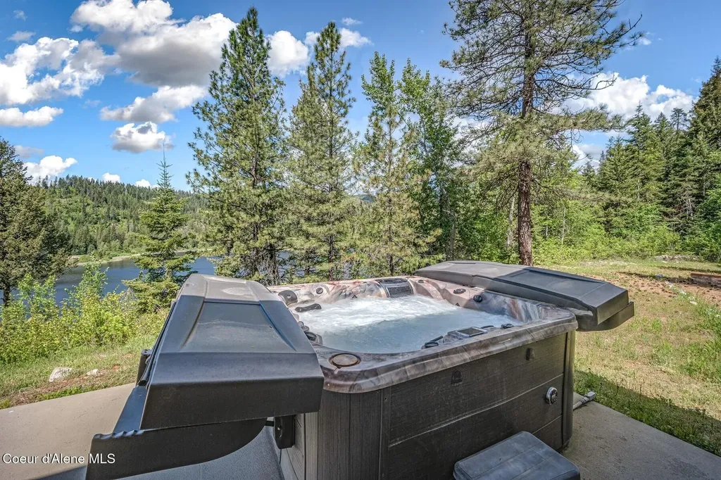 417 Silica Lane Oldtown ID 83822
