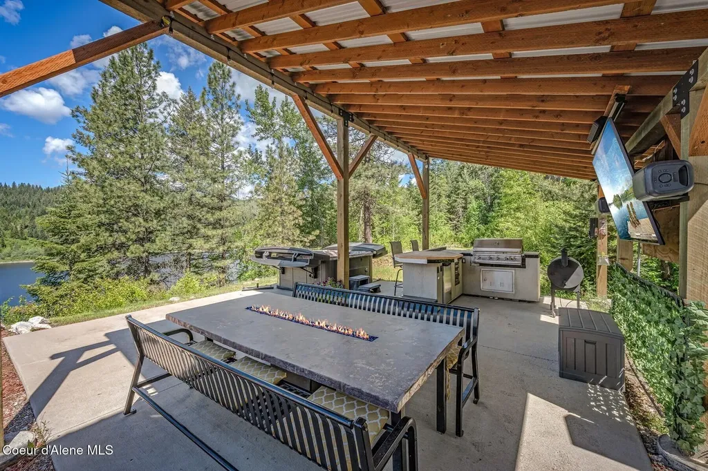417 Silica Lane Oldtown ID 83822
