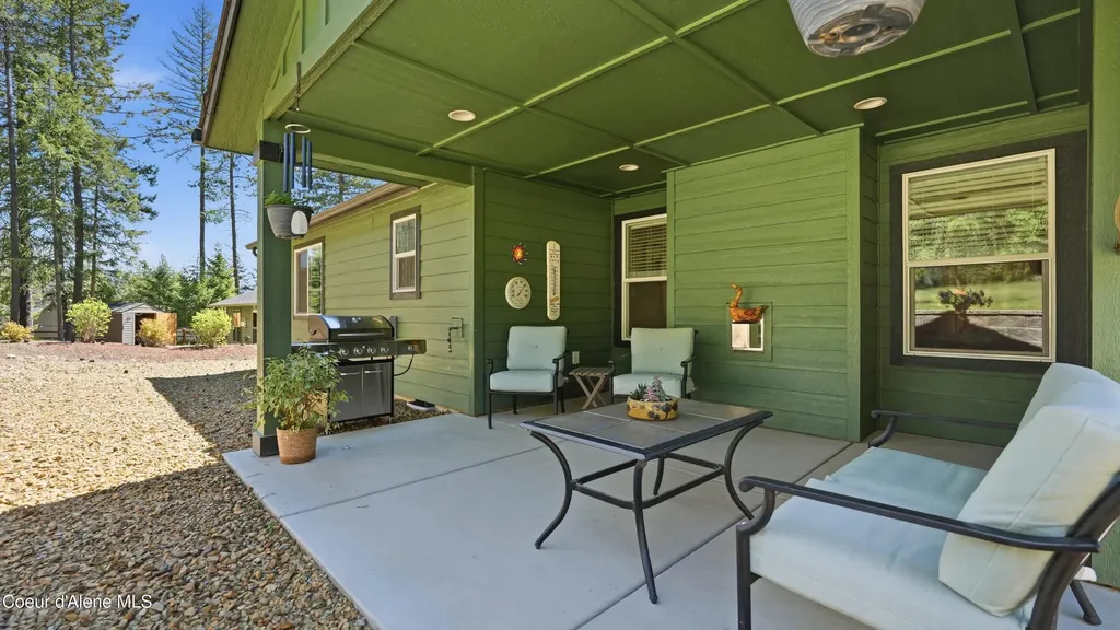 33 Parkland Drive Blanchard ID 83804