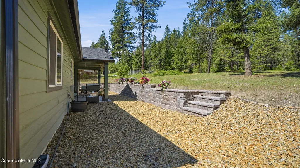 33 Parkland Drive Blanchard ID 83804